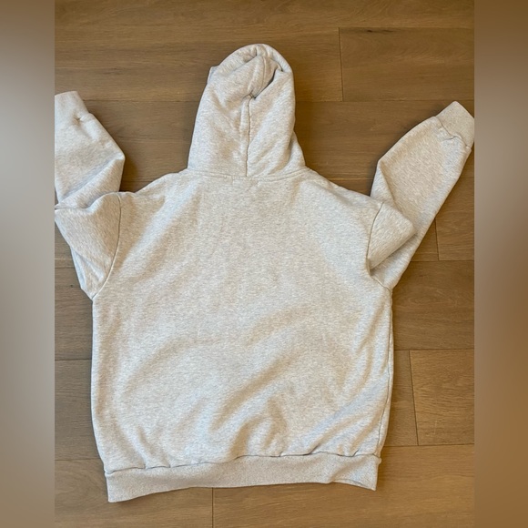 Grey oversized hoodie - blue print on the front - barely worn - Picture 2 of 4